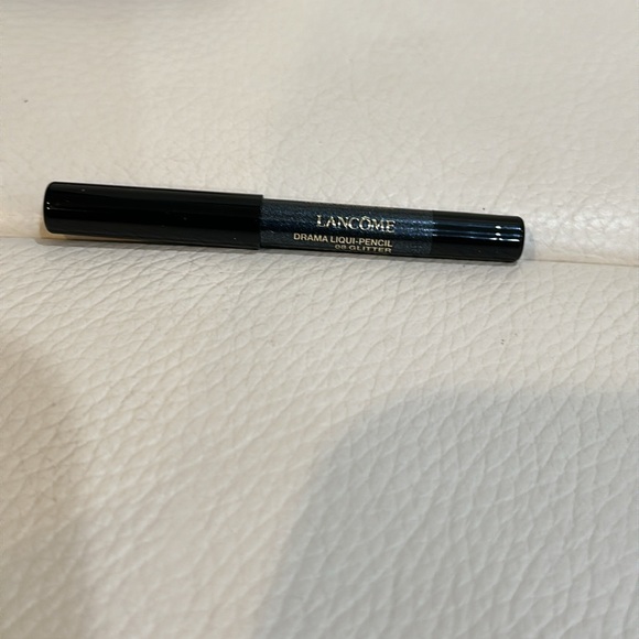 Lancôme 6 Pieces Makeup Set Includes Makeup Bag - Picture 11 of 16